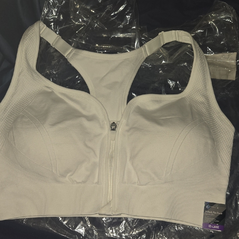 Zipper Front Black and White Sports Bras - Picture 6 of 7